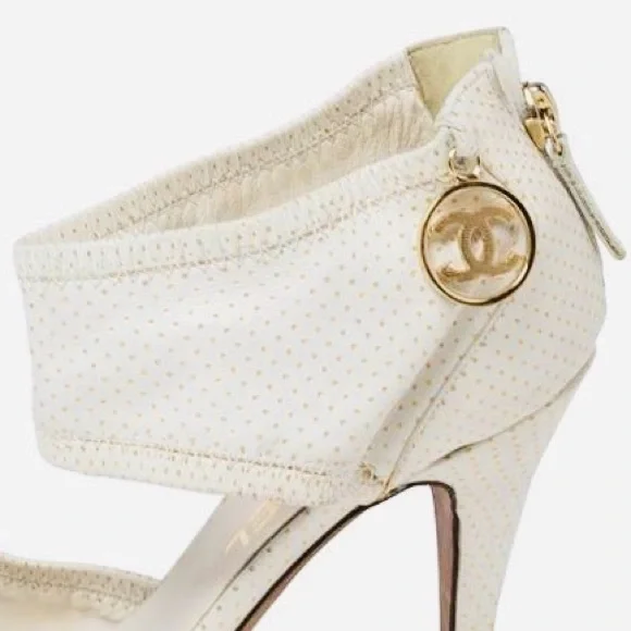 Authentic Chanel Hardware Charm Pendant - Picture 8 of 8